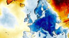 Val polar peste România: frig, vânt și ploi dau peste cap vremea! Ce temperaturi sunt în minivacanța de 1 Mai