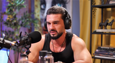 Dorian Popa, despre relația tensionată avută cu tatăl lui: „Nu pot să-l iert”