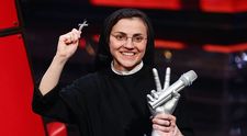 Ce face fosta călugăriță la 10 ani de când a câștigat Vocea Italiei! Arată complet diferit, are tatuaj și vorbește despre viața amoroasă