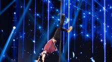 Românii au talent, 1 martie. Mario Espanol a demonstrat că libertatea are multe forme! Show incredibil de flying pole: „Te încadrezi perfect în sezonul ăsta”