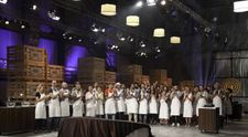 AZI, de la 20:30, incep probele eliminatorii pentru un loc in bucataria MasterChef! Succesul e o lama cu doua taisuri!
