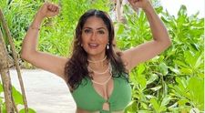 Miliția modei by Costi Diță: ”Salma Hayek îmi dă senzația de bombă cu ceas”