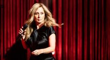 Lara Fabian și-a anulat al treilea concert de la București, cu două ore înainte de show. Care e motivul?