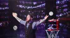 Românii au Talent 2023: Maxence Vire i-a fermecat pe jurați cu numărul lui distractiv de magie
