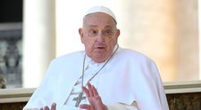 Primele imagini cu Papa Francisc, în sicriu! Suveranul pontif a fost depus într-un coșciug fără capac