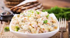 Salata boeuf cu piept de curcan