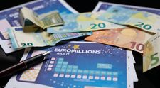 A câștigat o avere după ce a întrebat ChatGPT ce numere să pună la LOTO