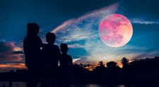 VIDEO Cum ne influențează eclipsa de lună plină?