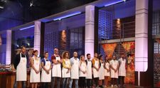 Concurentii MasterChef gatesc luni pentru 200 de copii!