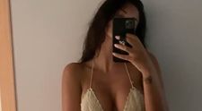 Antonia și-a luat fanii la întrebări: „Care dintre costumele mele de baie e favoritul vostru?”