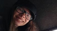 Medicii i-au spus ca poate orbi in urmatorii ani. Decizia emotionanta luata de adolescenta de 15 ani cand a aflat