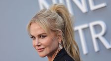 Nicole Kidman, cu peruca pusă greșit pe cap. Cum au surprins-o fotografii pe covorul roșu de la Cannes