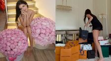 Andreea Bostănica, surprinsă în compania unui bărbat. După ce a negat că ar avea o relație cu un arab, „Regina TikTok-ului” a fost prinsă în fapt. Cum arată cel cu care se iubește