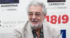 Placido Domingo a demisionat de la Opera din Los Angeles. Tenorul e investigat pentru hărțuire sexuală