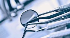 (P) Atenție! Orice clinică stomatologică trebuie să sterilizeze instrumentele astfel