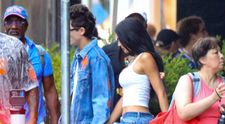 Nu se mai ascund! Paparazzi i-au surprins la evenimentul momentului, în ținute asortate. Deși sunt împreună de trei ani, Kylie Jenner și Timothée Chalamet apar extrem de rar în public