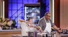 MasterChef 2024, 8 octombrie. Doar 45 de minute au la dispoziție concurenții din prima echipă pentru a găti un preparat specific iernii: „Dacă e iarnă, mă gândesc direct la Crăciun”
