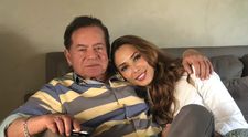 Tatăl lui Salman Khan a împlinit 90 de ani, iar Iulia Vântur a postat câteva fotografii rare și un mesaj emoționant: „La mulți ani persoanei mele favorite! Te iubesc”