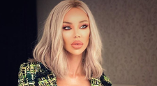 Bianca Drăgușanu, acoperită doar de un cearșaf. Vedeta s-a pozat aproape dezbrăcată, în pat