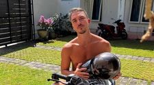 Emil Rengle, imagini incendiare alături de o femeie. Cum s-au filmat în piscină