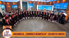 Înainte de Crăciun, Ansamblul folcloric 