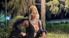 Loredana Groza, răvășitoare alături de fiul lui Alain Delon și Mickey Rourke. Cei trei filmează împreună, în România
