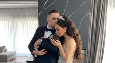 VIDEO. Primele imagini de la botezul lui Iair, fiul Vlăduței Lupău. Micuțul are trei perechi de nași