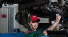 (P) De ce este recomandat să rezolvi problemele mașinii doar la service