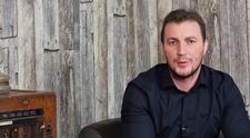 Marian Godină, dezvăluiri despre viața sa de când e celebru: „A mă promova pe mine este cel mai greu lucru”