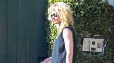 S-a făcut blondă și cu greu poate fi recunoscută! Cum au surprins-o paparazzii pe cea mai populară „vampiriță” de la Hollywood
