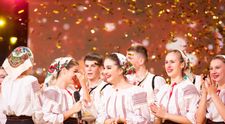 Golden Buzz istoric la Românii au talent! Dansatorii din Ansamblul Hecenii au convins-o pe Andra să apese butonul auriu: „N-am văzut în viața mea un dans executat cu atâta dăruire și cu atâta suflet!”