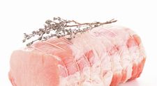 Muschiulet de porc cu creveti si cartofi safir