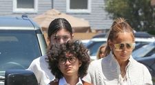 Mai diferite de atât nu se poate. Emme, fiica adolescentă a lui J Lo, nu se inspiră din look-ul de divă al mamei sale