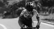 Sara, o ciclistă de 19 ani, a murit într-un accident rutier teribil. Tatăl ei a făcut mărturii cutremurătoare: „Tată, te rog, iartă-l!”