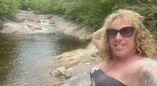 Crima care a îngrozit Rhode Island. Un tată transgender și-a împușcat fosta soție și copiii la un meci de hochei