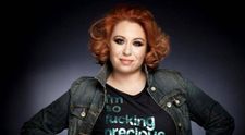 Oana Roman isi arata burtica de gravida in lenjerie intima. Cum arata vedeta in cel mai curajos pictorial de pana acum, cu o zi inainte sa nasca