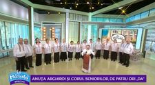 VIDEO Joc și voie bună alături de Anuța Arghiroi și Corul Seniorilor