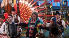 Naționala de comedie e la datorie! Astăzi, de la ora 20:30, un episod special Las Fierbinți!