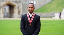 Lewis Hamilton a primit titlul de Cavaler al Marii Britanii de la Prințul Charles