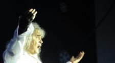 Cristi Minculescu și-a schimbat look-ul! Cum arată acum celebrul artist
