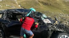 Un bărbat s-a sinucis aruncându-se cu mașina într-o prăpastie de pe Transalpina! Motivul pentru care a recurs la un asemenea gest și ce a făcut înainte de a-și pune capăt zilelor