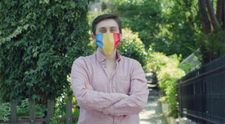 Un fizician român a purtat două măști timp de 6 ore și a analizat științific dacă acestea scad saturația sângelui