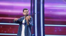Românii au talent, 27 martie 2026. „Nu știu notele, nu știu să citesc o partitură”. Lucrează pe șantier pentru a se întreține, dar a învățat să cânte singur la vioară, într-un depozit. Cine este Iosif Mândru, concurentul care a încheiat seara apoteotic