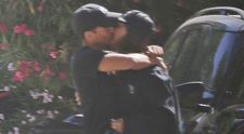 E oficial: Jessica Alba are un nou iubit la șase luni de la divorț! S-au sărutat pasional pe stradă, fără să le pese de paparazzi