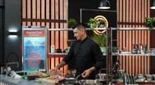 MasterChef 2024, 1 octombrie.Coco Fazăcaș a pregătit muschi de porc în crustă de susan, dar șefii au spus că primesc mâncare japoneză crudă: 