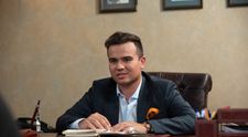 Un nou șef intră sub acoperire! David Aron, Alpin: 