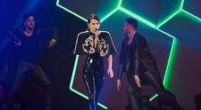 Fotografii neaşteptate cu Inna! Fanii au numit-o regina junglei, deşi nu e sexy...decât de la gât în jos!