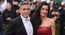 George și Amal Clooney au invitat doi necunoscuți în casa lor de lux de pe malul lacului Como