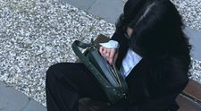 A fost părăsită de logodnicul care s-a întors la soție și copii și a decis să dea o nouă șansă iubirii, dar norocul nu a fost de partea ei nici de această dată. Celebra artistă din România este din nou singură: „Îl așteptăm pe acel prinț pe cal alb”