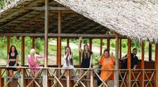 În această seară la Survivor All Stars, emoții incredibile! Mama lui Iancu, prietenul lui Zanni, soția lui Robert, iubita lui TJ Miles, logodnicele lui Andrei și Sorin au ajuns în Dominicană